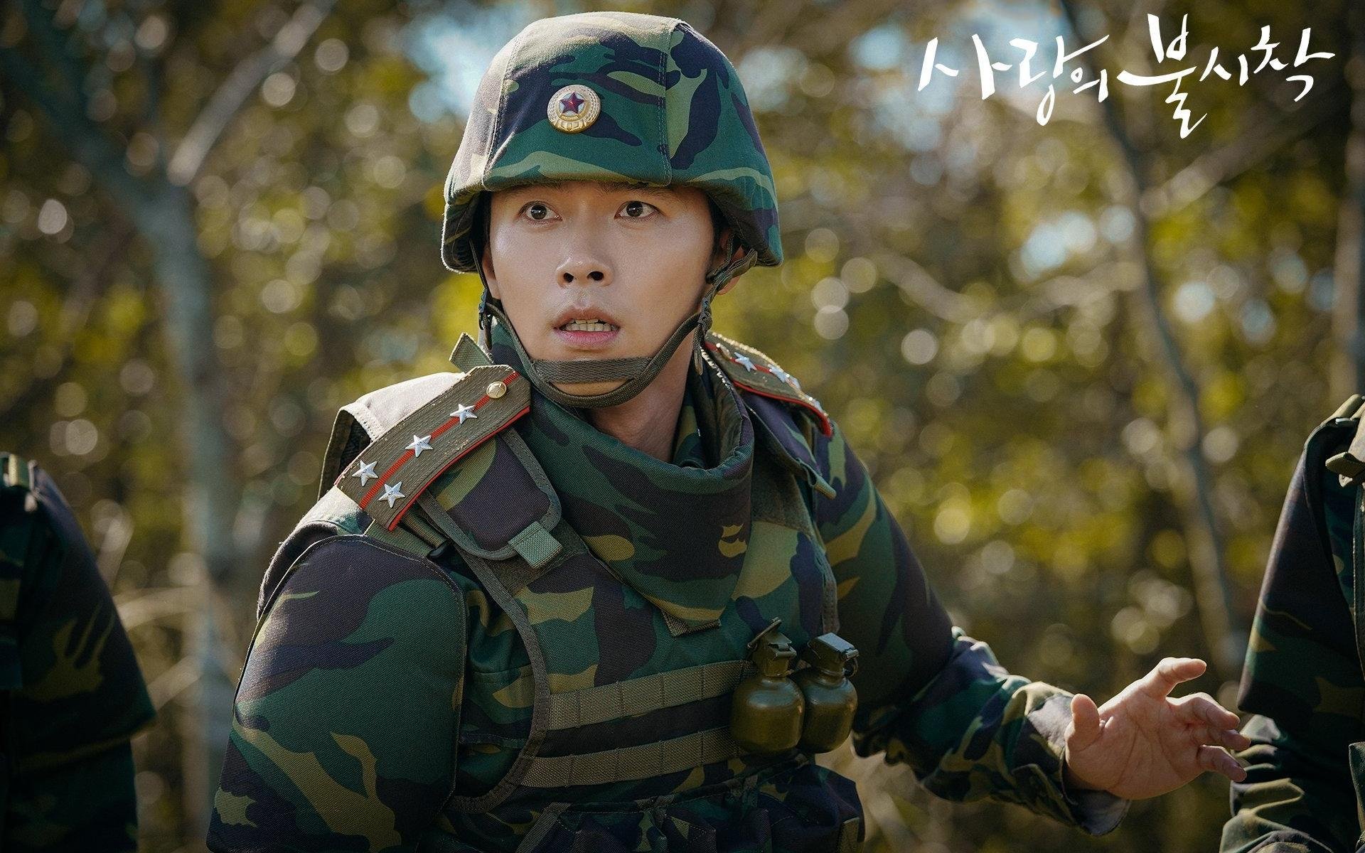 爱游戏APP-“2025世界运动会东安湖赛场：铁人三项选手展现无与伦比的韧性”