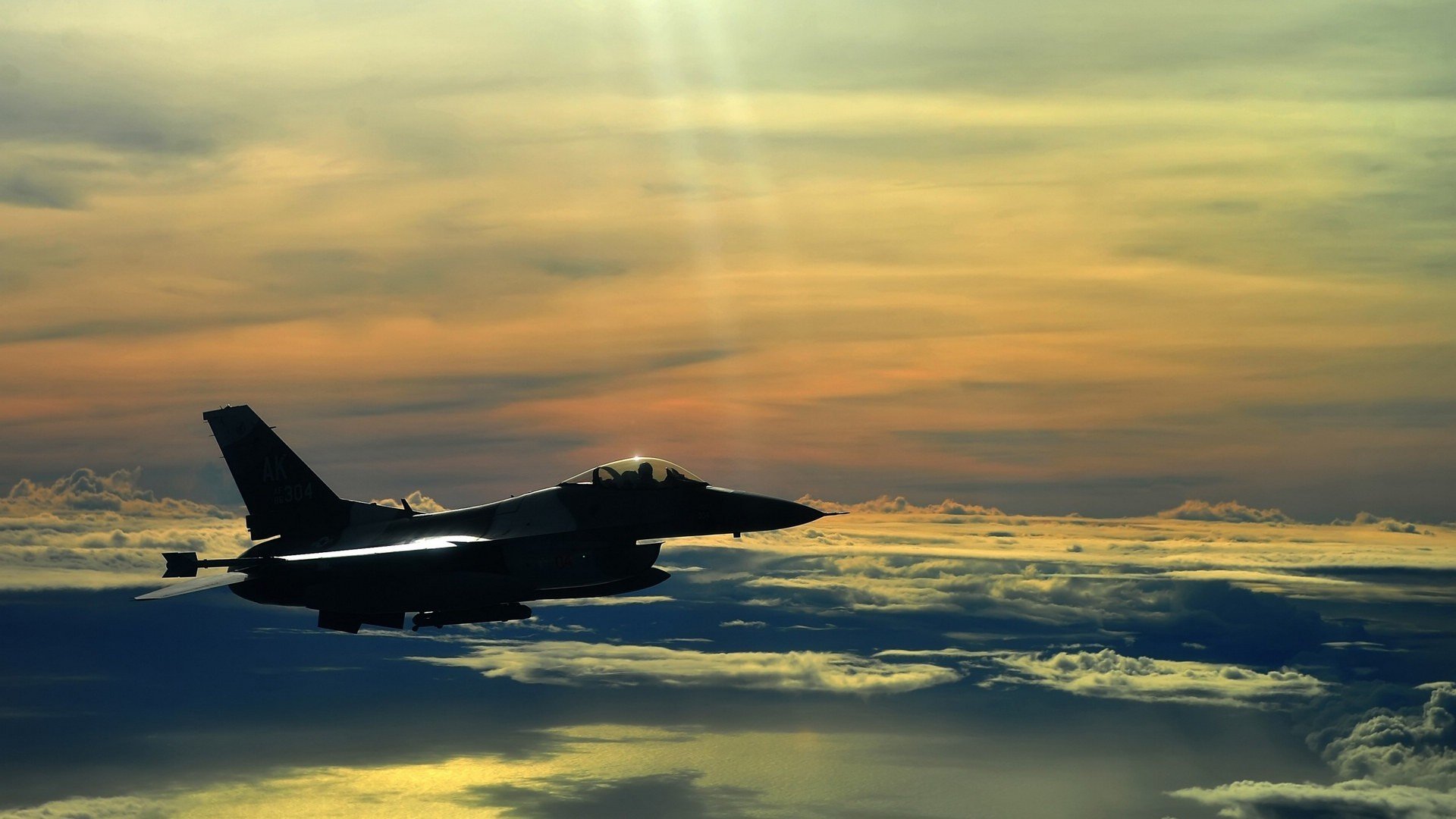 五大联赛是否推行以中场站位弹性应对不同对手策略,五大联赛场地大小