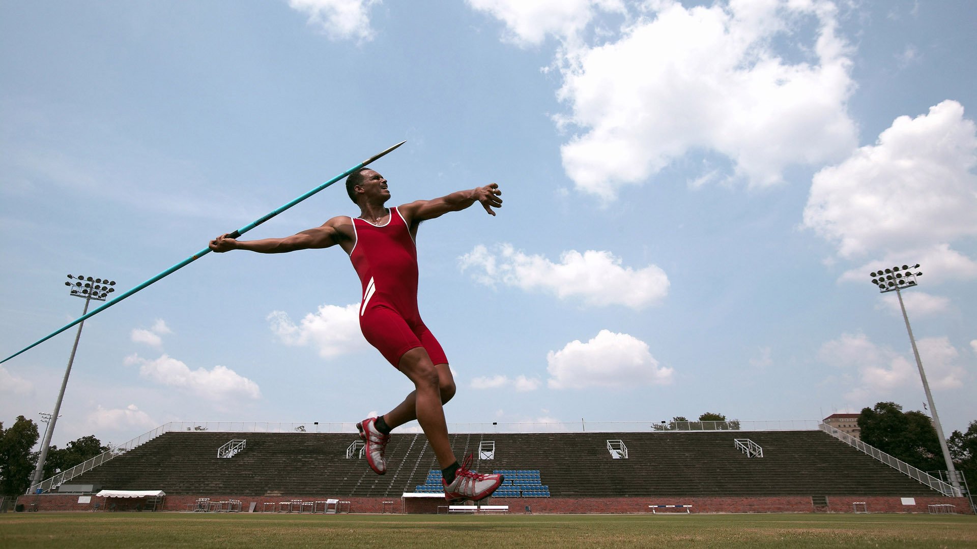 爱游戏官方-冬季越野滑雪，雪白世界的速度冒险，越野滑雪视频